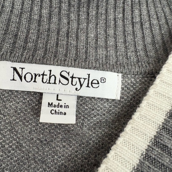 North Style Gray Snowflake Sweater - Picture 3 of 5